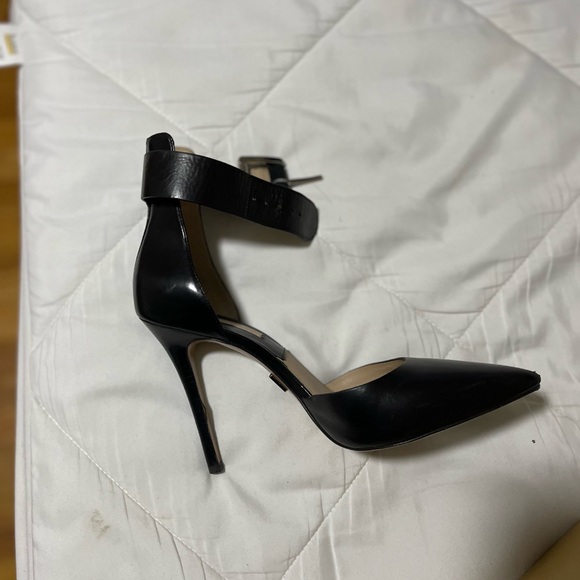 Michael Kors Womens Adelaide Black Leather Ankle Strap Heels Size 8 38.5 - Picture 7 of 12